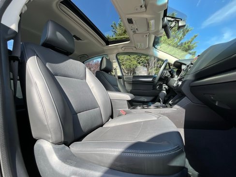 Used 2017 Subaru Legacy 2.5i Limited image 11