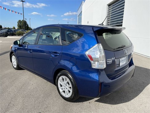 Used 2014 Toyota Prius V Three image 3