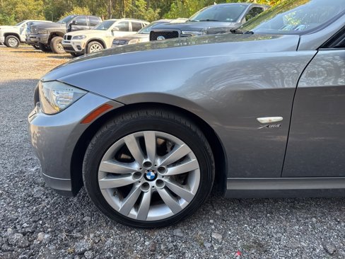 Used 2011 BMW 335i xDrive Sedan image 6
