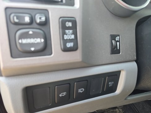 Used 2013 Toyota Sequoia Limited image 21