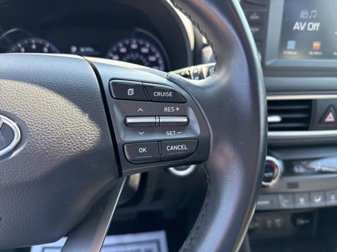 Used 2019 Hyundai Kona Limited image 14