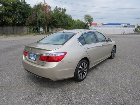 Used 2015 Honda Accord Hybrid Sedan image 5