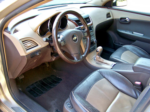 Used 2009 Chevrolet Malibu LTZ image 33