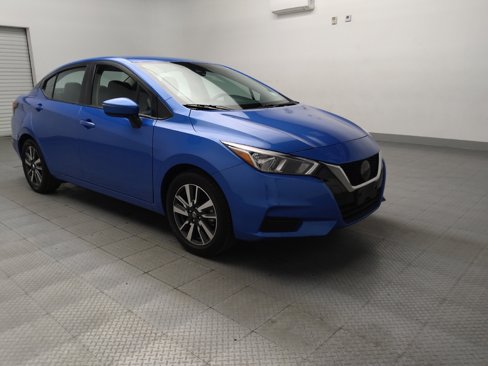 Used 2021 Nissan Versa SV image 13