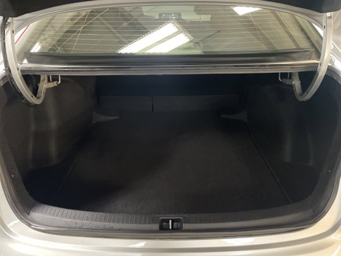 Used 2020 Toyota Corolla LE image 34