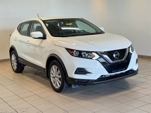 Used 2022 Nissan Rogue Sport S image 3