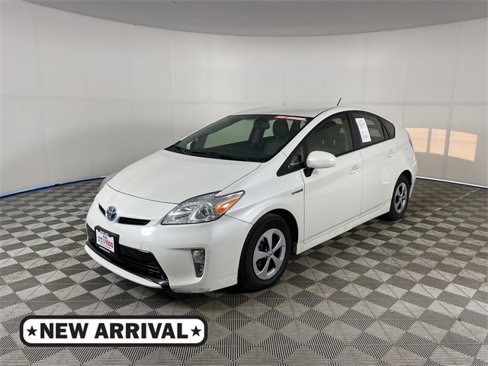 Used 2015 Toyota Prius Four image 1