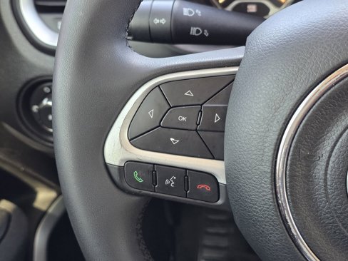 Used 2019 Jeep Renegade Latitude image 25