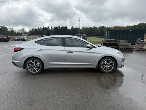 Used 2020 Hyundai Elantra Limited image 5