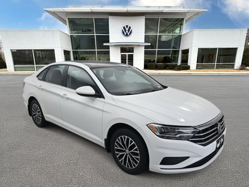 Used 2020 Volkswagen Jetta SE image 1