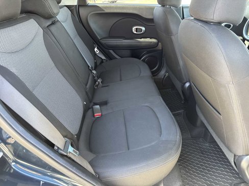 Used 2019 Kia Soul + image 18