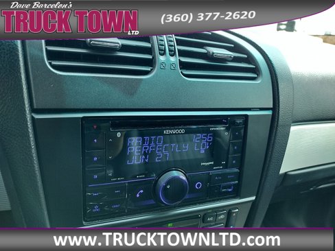 Used 2004 Ford Thunderbird image 21