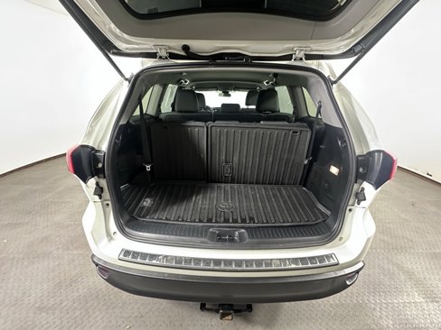 Used 2018 Toyota Highlander LE image 13