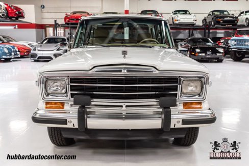 Used 1991 Jeep Grand Wagoneer image 3