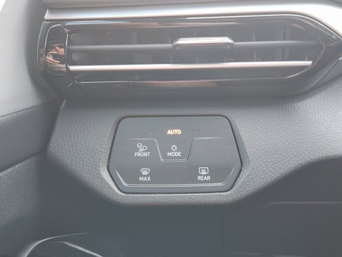 Used 2023 Volkswagen ID.4 S image 27