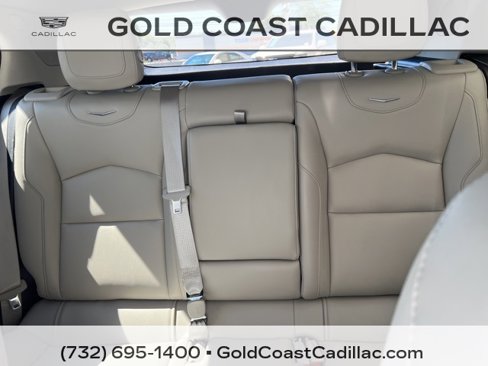 Used 2020 Cadillac XT4 Luxury w/ Cold Weather Package image 17