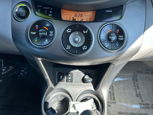 Used 2010 Toyota RAV4 Limited image 13