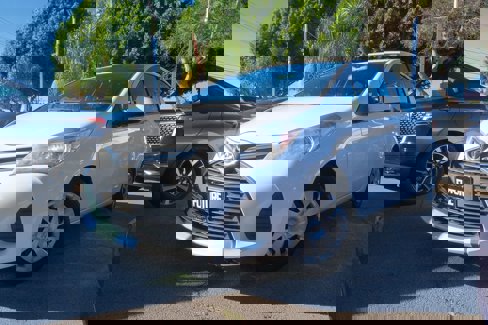 Used 2015 Toyota Yaris L image 36