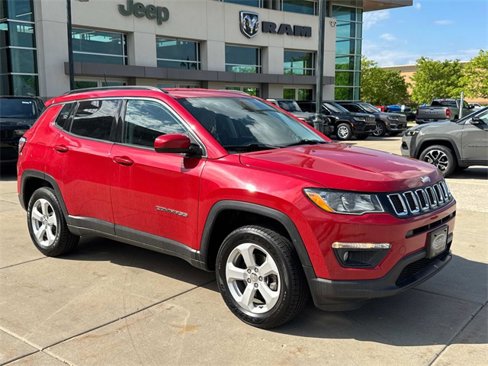 Used 2018 Jeep Compass Latitude image 3