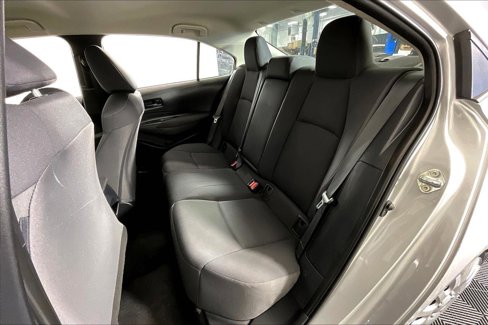 Used 2022 Toyota Corolla LE image 37