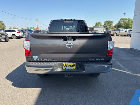 Used 2016 Nissan Titan SV image 6