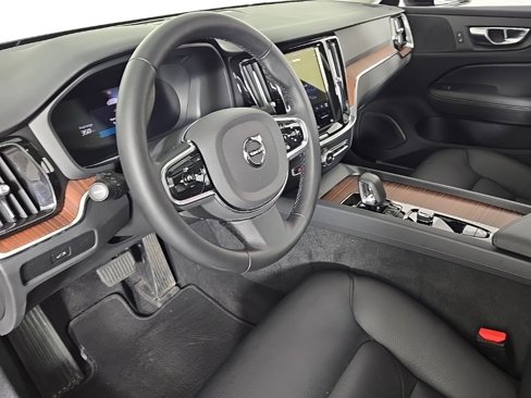 Certified 2025 Volvo S60 B5 Plus image 15