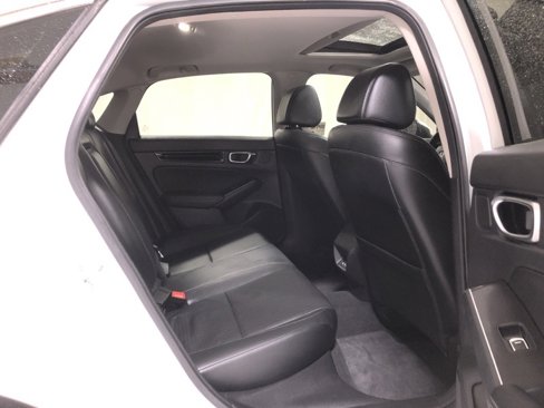 Used 2022 Honda Civic Touring image 10