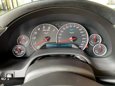 Used 2005 Chevrolet Corvette Convertible w/ Preferred Equipment Group image 34