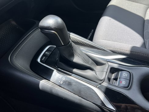 Used 2022 Toyota Corolla Hatchback image 9
