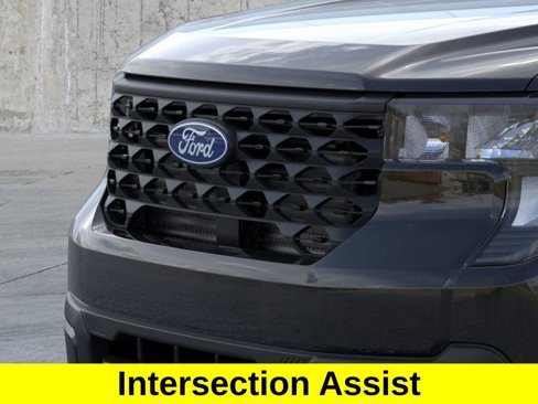 New 2025 Ford Maverick XL image 18