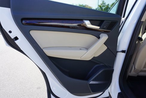 Used 2018 Audi Q5 2.0T Premium Plus w/ Premium Plus Package image 45