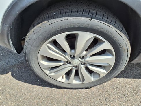 Used 2019 Buick Encore Preferred w/ Safety Package image 17