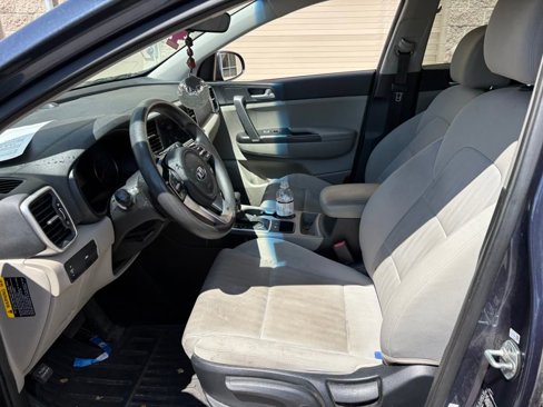 Used 2022 Kia Sportage LX image 12