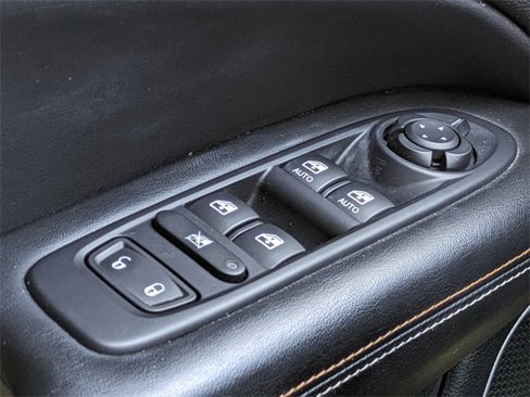 Used 2019 Jeep Compass Latitude w/ Popular Equipment Group image 25