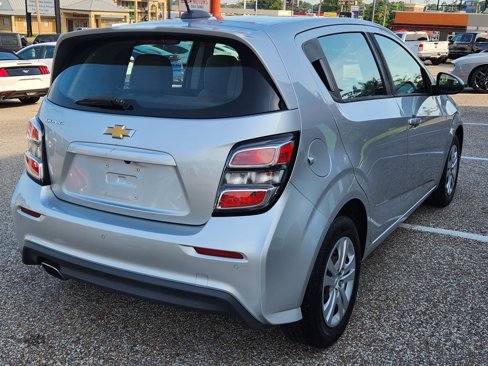Used 2020 Chevrolet Sonic LT image 9
