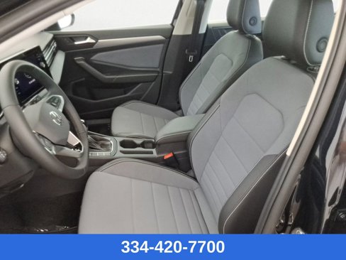 New 2025 Volkswagen Jetta SE image 12