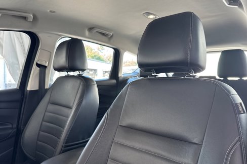 Used 2015 Ford C-MAX Energi SEL image 22