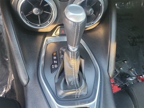 Used 2019 Chevrolet Camaro LT w/ Technology Package image 19