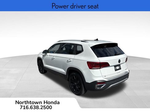 Used 2022 Volkswagen Taos SE image 7