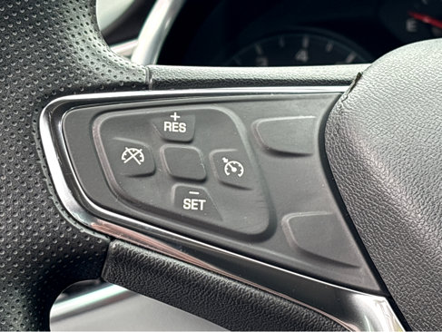 Used 2021 Chevrolet Malibu LT image 9
