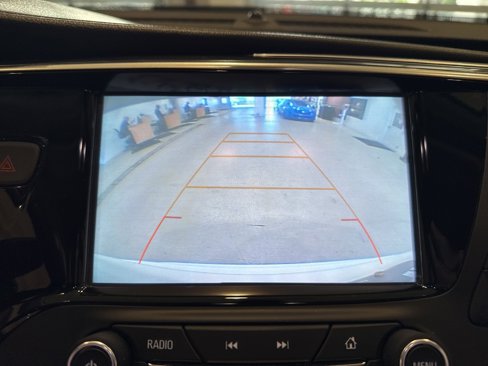 Used 2019 Buick Envision Essence image 36