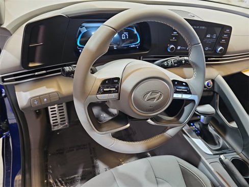 New 2025 Hyundai Elantra Sport image 15