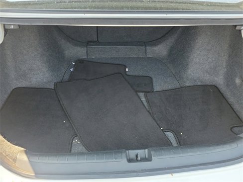Used 2018 Honda Accord EX image 30