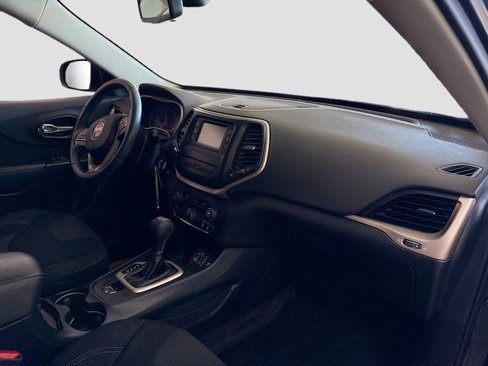 Used 2016 Jeep Cherokee Latitude image 27