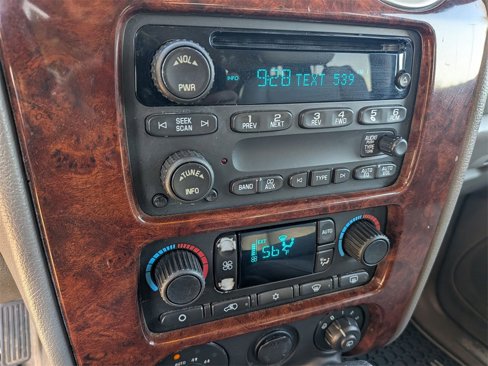 Used 2009 GMC Envoy SLT image 20