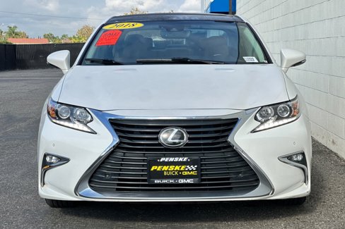 Used 2018 Lexus ES 350 w/ Navigation System Package image 9