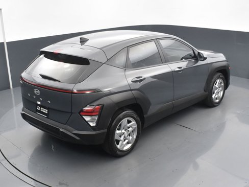 Certified 2025 Hyundai Kona SE image 16