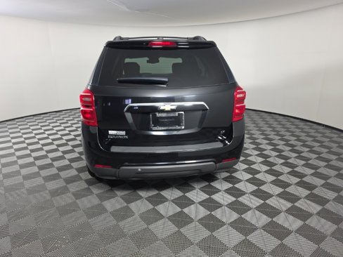 Used 2017 Chevrolet Equinox LT w/ Convenience Package image 4