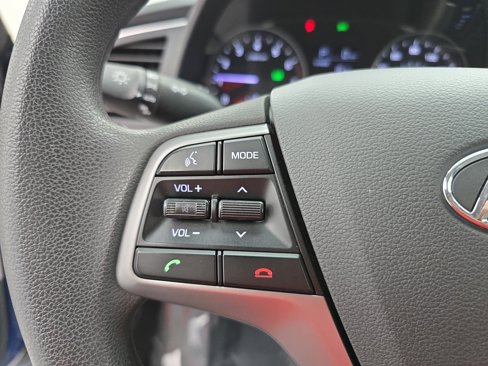 Used 2018 Hyundai Elantra SE w/ SE Connectivity Package 04 image 16