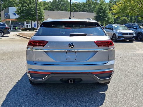 Used 2020 Volkswagen Atlas Cross Sport SEL image 5